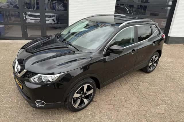 Nissan Qashqai (2017) thumbnail 3