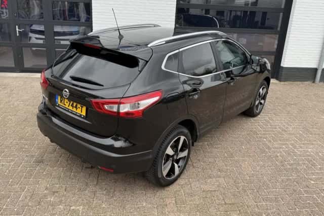 Nissan Qashqai (2017) thumbnail 6