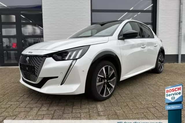 Peugeot e-208 (2022) thumbnail 1