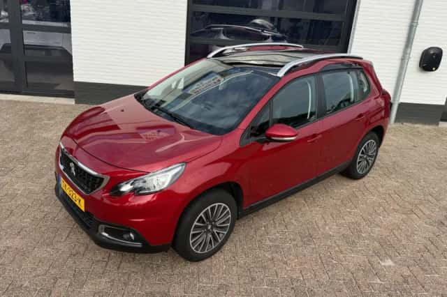 Peugeot 2008 (2018) thumbnail 6