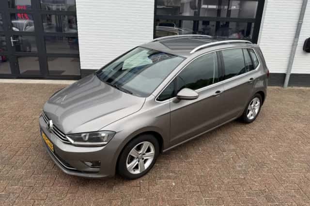 Volkswagen Golf Sportsvan (2014) thumbnail 6
