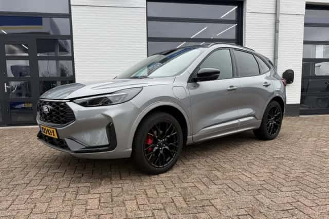 Ford Kuga (2026) thumbnail 1
