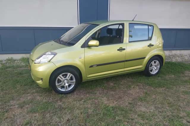 Daihatsu Sirion (2009) thumbnail 2