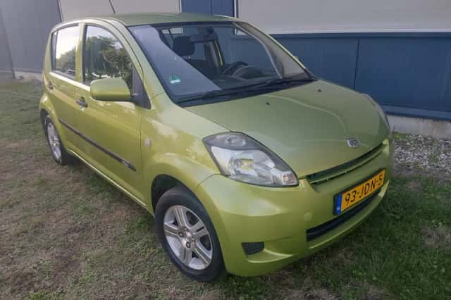 Daihatsu Sirion (2009) thumbnail 4