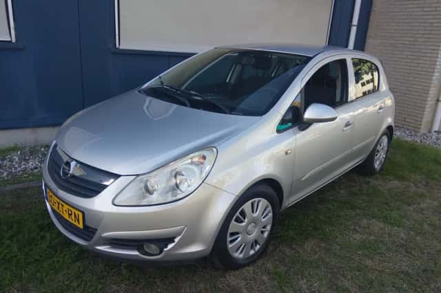 Opel Corsa (2007) thumbnail 1