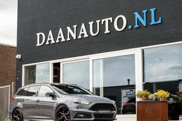 Ford Focus (2015) thumbnail 1