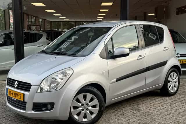 Suzuki Splash (2010) thumbnail 4