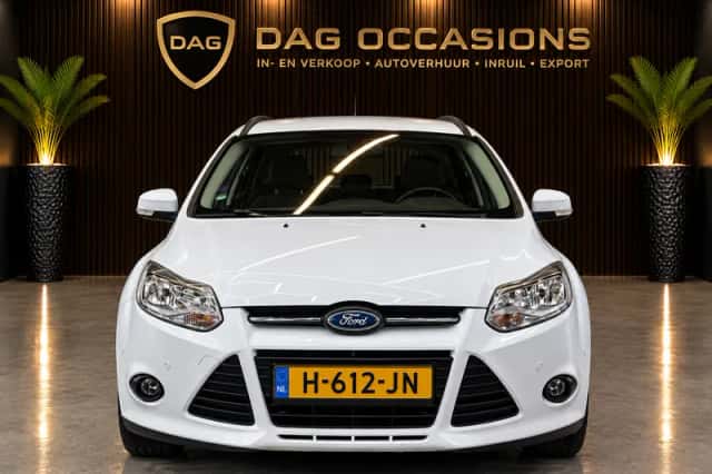 Ford Focus (2013) thumbnail 2