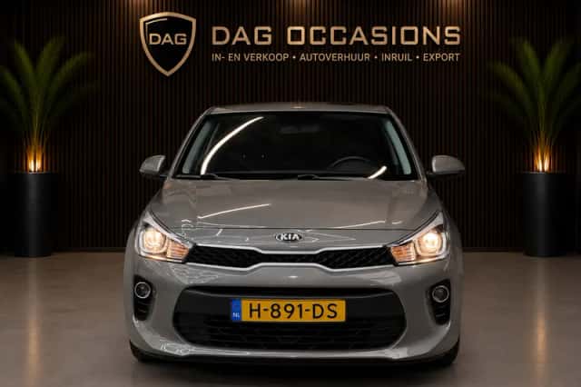 Kia Rio (2020) thumbnail 2