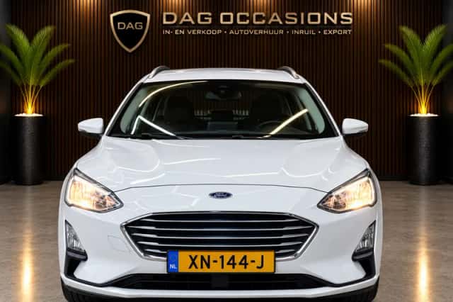 Ford Focus (2019) thumbnail 2