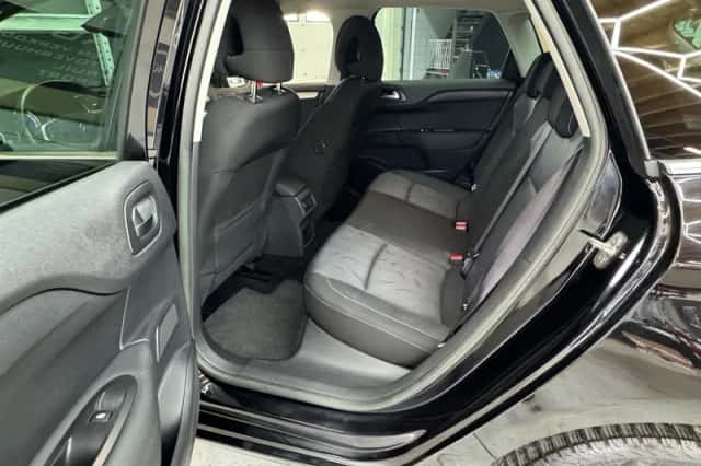 Citroën C4 (2014) thumbnail 6