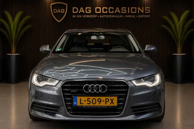 Audi A6 (2012) thumbnail 2