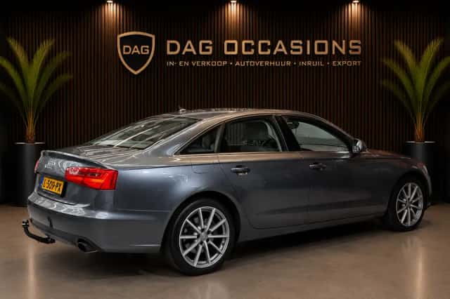 Audi A6 (2012) thumbnail 4