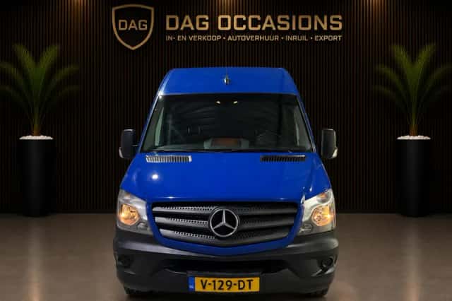 Mercedes-Benz Sprinter (2017) thumbnail 2