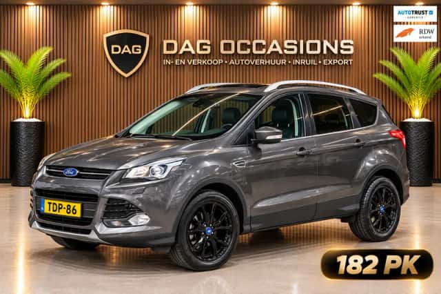 Ford Kuga (2013) thumbnail 1