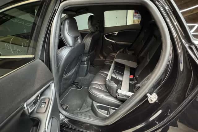 Volvo V40 (2015) thumbnail 6