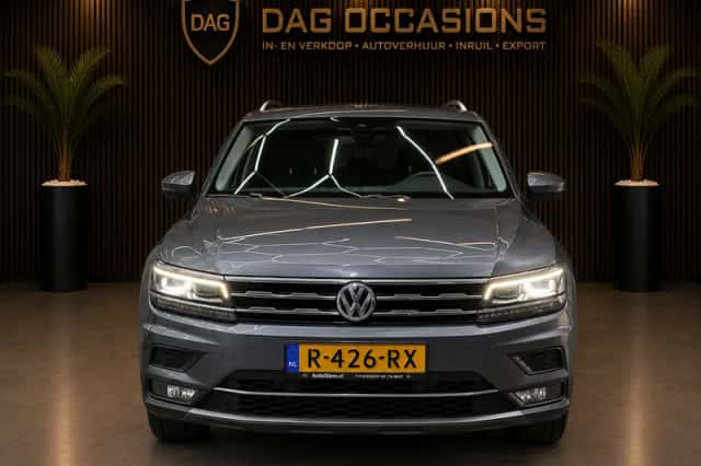 Volkswagen Tiguan (2019) thumbnail 2