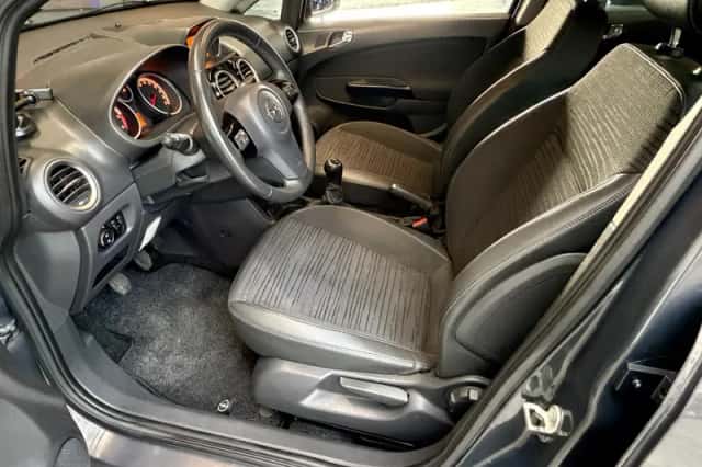 Opel Corsa (2014) thumbnail 5