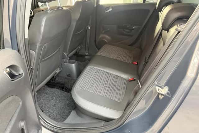 Opel Corsa (2014) thumbnail 6