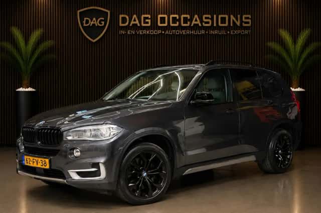 BMW X5 (2013) thumbnail 1