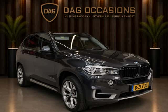BMW X5 (2013) thumbnail 4