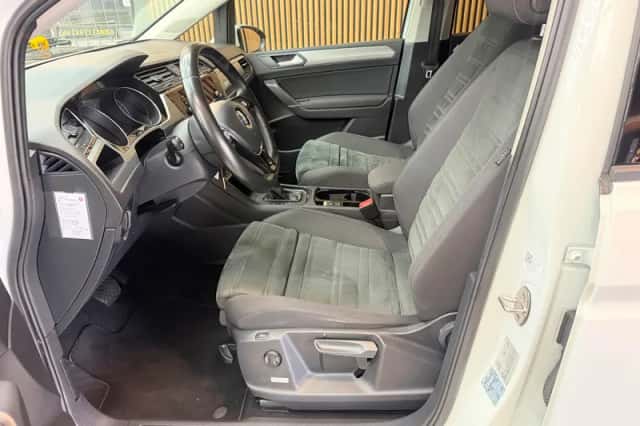 Volkswagen Touran (2019) thumbnail 5