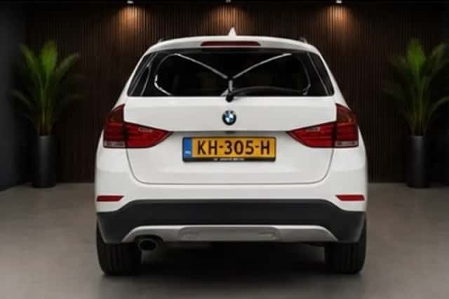BMW X1 (2012) thumbnail 3