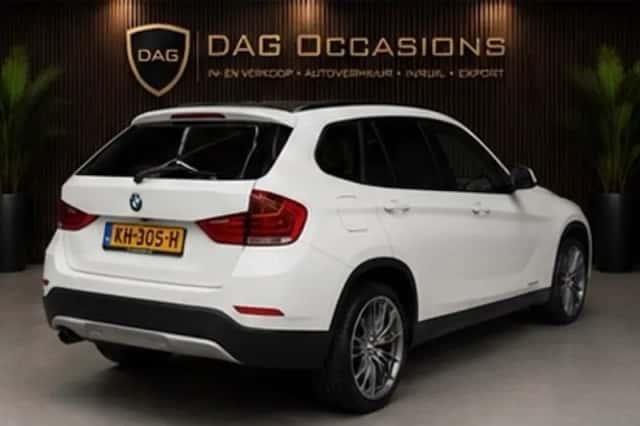 BMW X1 (2012) thumbnail 4