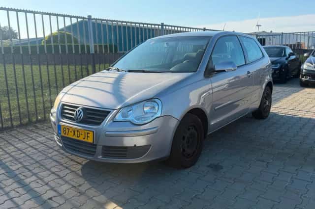 Volkswagen Polo (2007) thumbnail 1