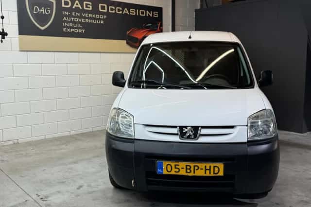 Peugeot Partner (2004) thumbnail 2
