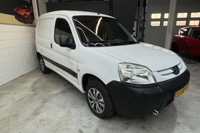 Peugeot Partner (2004) thumbnail 3