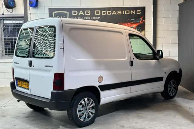 Peugeot Partner (2004) thumbnail 4
