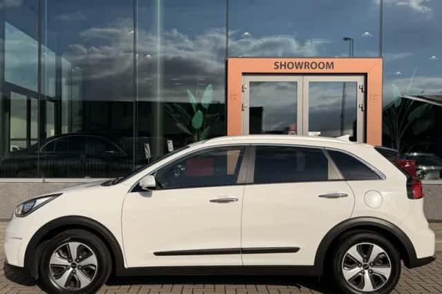 Kia Niro (2018) thumbnail 3