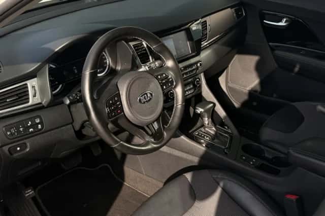 Kia Niro (2018) thumbnail 4
