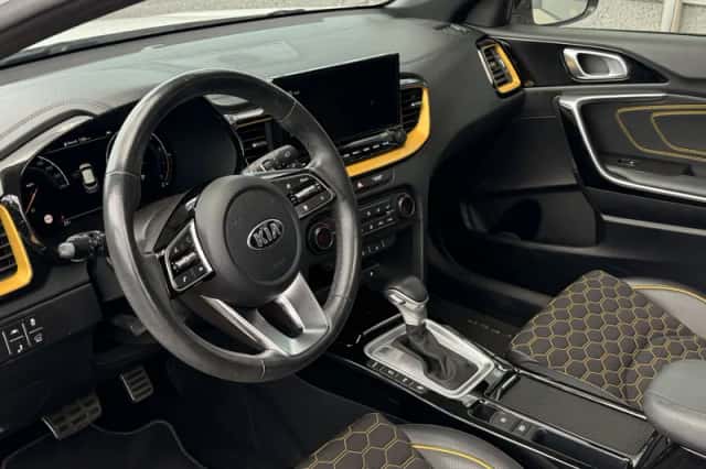 Kia XCeed (2021) thumbnail 2