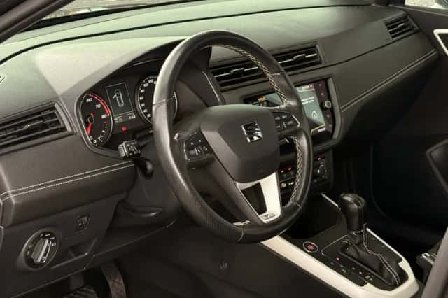 SEAT Arona (2017) thumbnail 2