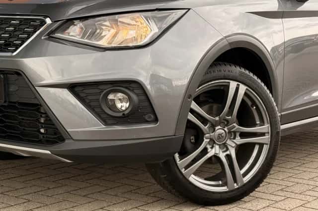 SEAT Arona (2017) thumbnail 4