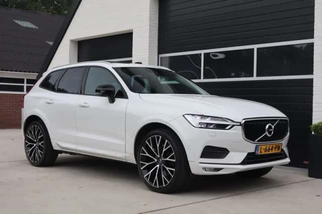 Volvo XC60 (2018) thumbnail 6