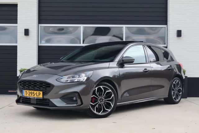 Ford Focus (2019) thumbnail 1