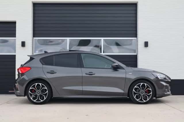 Ford Focus (2019) thumbnail 5