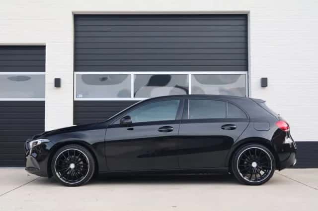 Mercedes-Benz A-Klasse (2018) thumbnail 2