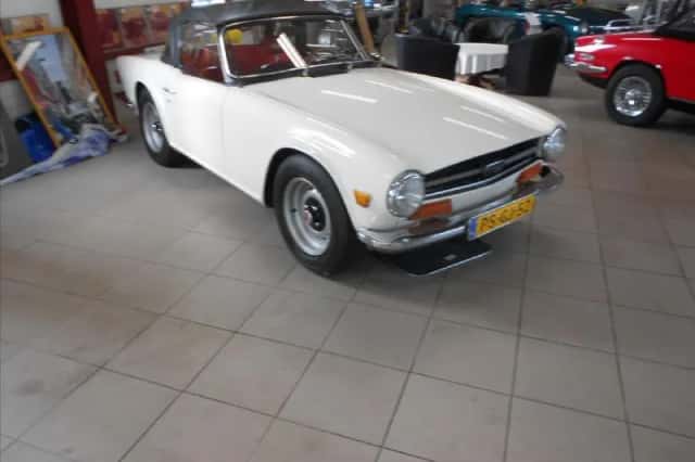 Triumph TR6 (1973) thumbnail 5