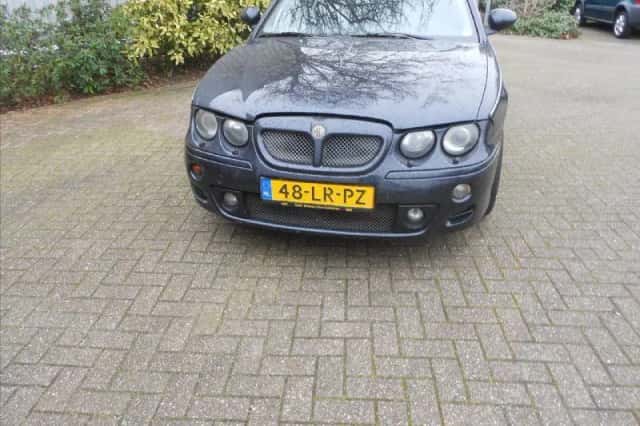 MG ZT (2003) thumbnail 5