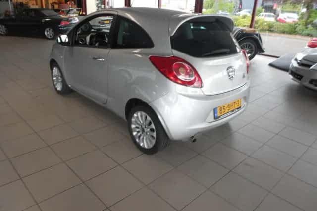 Ford Ka (2011) thumbnail 3