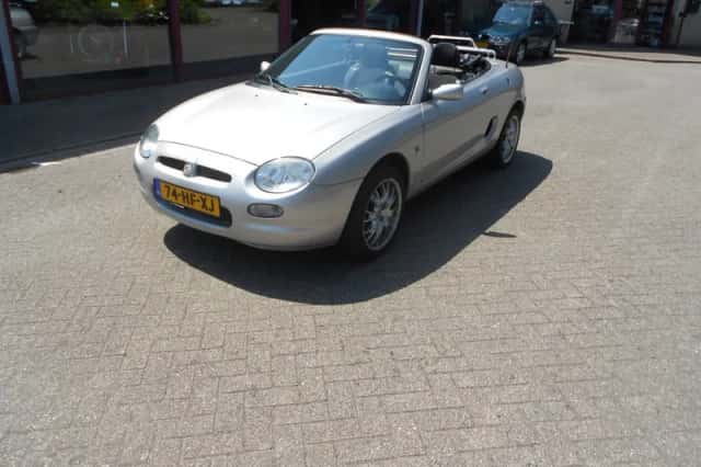 MG F (2001) thumbnail 1