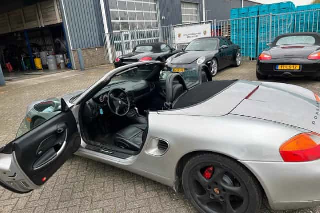 Porsche Boxster (2001) thumbnail 5