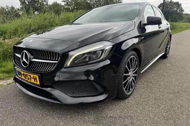 Mercedes-Benz A-Klasse (2017) thumbnail 1