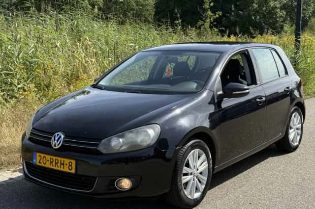 Volkswagen Golf (2011) thumbnail 1