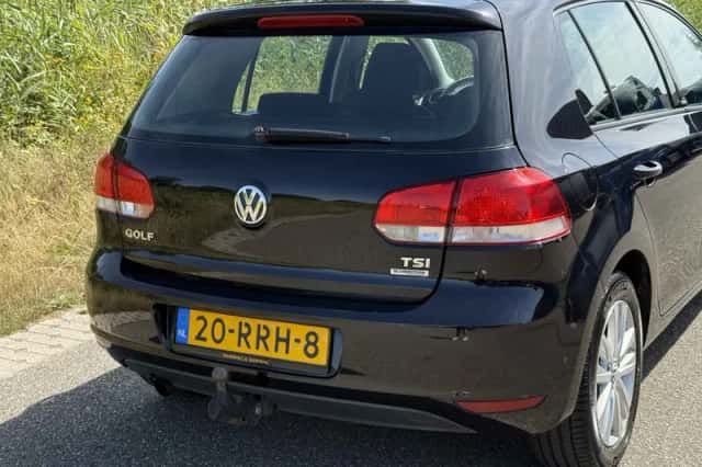 Volkswagen Golf (2011) thumbnail 5