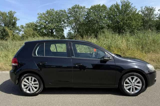 Volkswagen Golf (2011) thumbnail 6